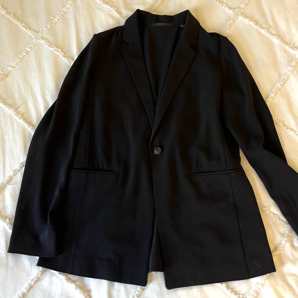Uniqlo Women's Lightweight Black Blazer - Loose Fit Size XS